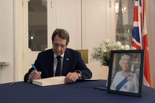 President Anastasiades signs book of condolences on the death of Queen Elizabeth II
