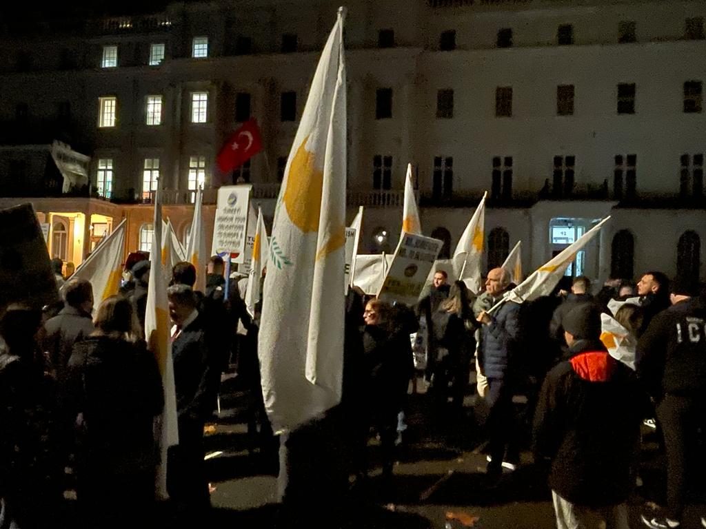 Federation holds Demonstration outside Turkish Embassy to mark the Illegal 'UDI'